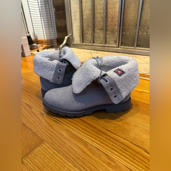 Size W8.5 Timberland Linden Woods Waterproof Fold Down Fleece Boots in Grey - Picture 1 of 12